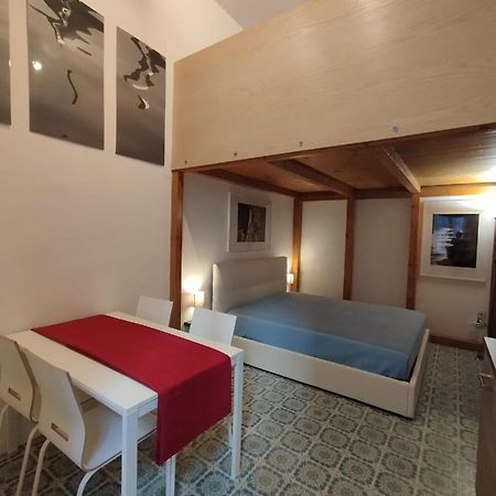 Casa Merisi Al Centro Storico Di Napoli Eksteriør bilde